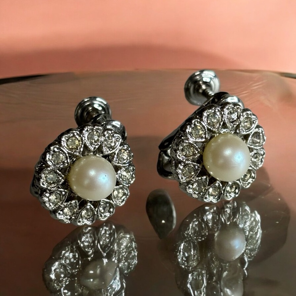 Vintage Pearl Diamond Screw Back Earrings Silver Metal Heart Shape Around Chips